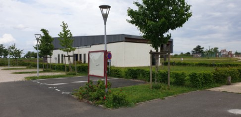 Parking salle de la Cerisaie